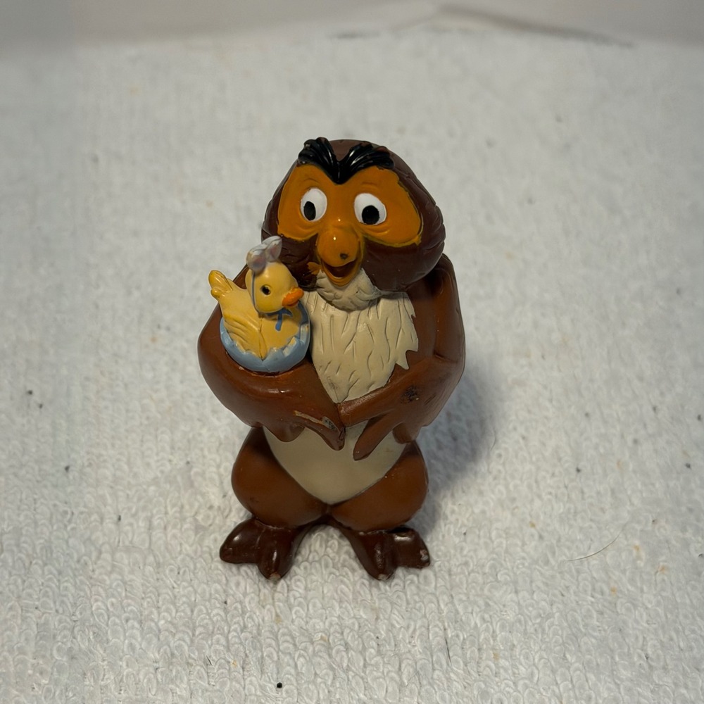 Disney Winnie the Pooh Owl PVC Figure Holding Chick 2000 PMI Vintage 2 Inch